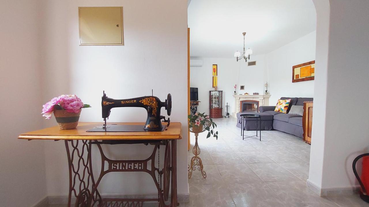 Villa Vivenda Atanazio By Ferias Com Sol à Loulé Extérieur photo